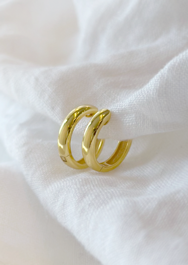 Bella & Wren Jewelry Capri Huggie MED