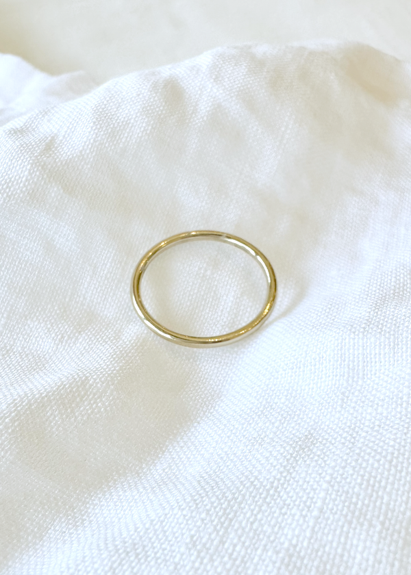 Everyday Stackable Ring 1.5mm