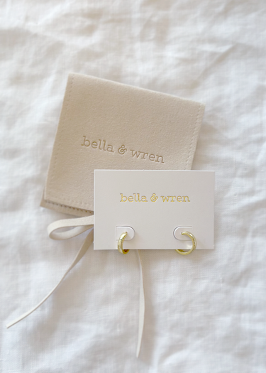Bella & Wren Jewelry Capri Huggie SML