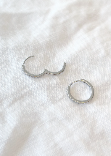 Pavé Huggie Silver | Day