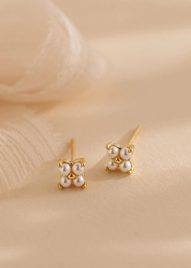 Pearl Darling Stud