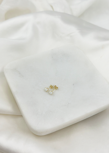 Blanche Studs | 10K
