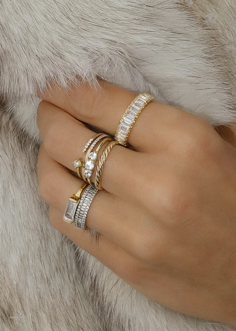 Leah Alexandra Circa Ring | Gold & White Topaz