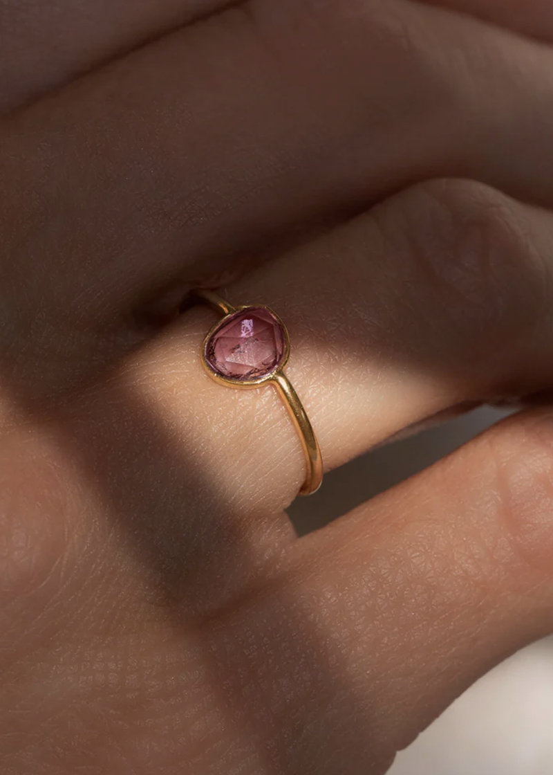 Leah Alexandra Rosecut Ring | 10K Pink Sapphire