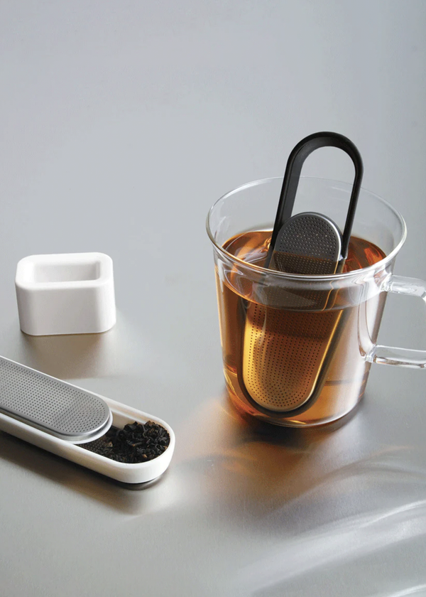 Kinto Loop Tea Strainer | Black