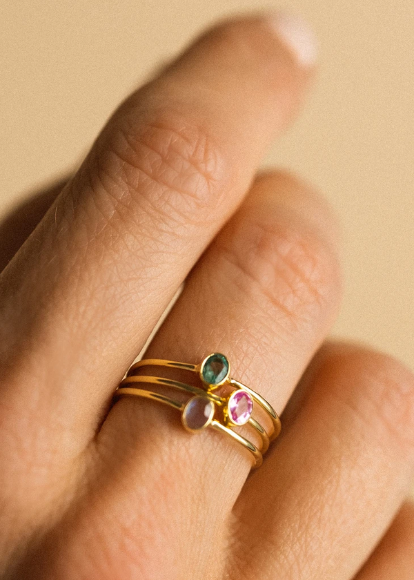 Leah Alexandra Petite Oval Ring | Emerald